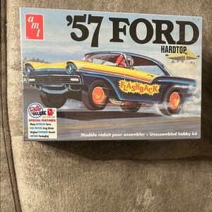 NIP AMT '57 Ford Hardtop Retro Deluxe Model Kit